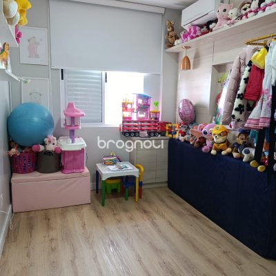Apartamento com 117m², 3 quartos (sendo 1 suíte), 1 garagem, no bairro Kobrasol em São José