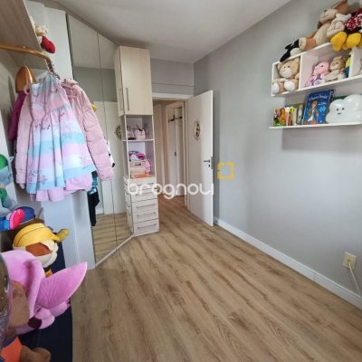 Apartamento com 117m², 3 quartos (sendo 1 suíte), 1 garagem, no bairro Kobrasol em São José