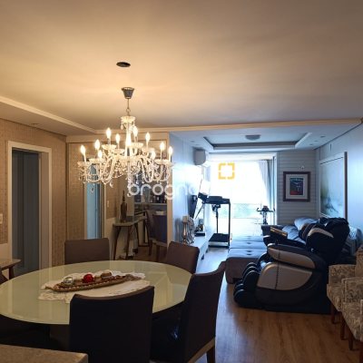 Apartamento com 117m², 3 quartos (sendo 1 suíte), 1 garagem, no bairro Kobrasol em São José