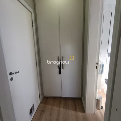 Apartamento com 117m², 3 quartos (sendo 1 suíte), 1 garagem, no bairro Kobrasol em São José