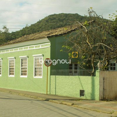 Casa com 226m², 3 quartos, no bairro Sambaqui em Florianópolis