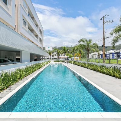 Apartamento com 89m², 2 quartos (sendo 1 suíte), 2 garagens, no bairro São João do Rio Vermelho em Florianópolis