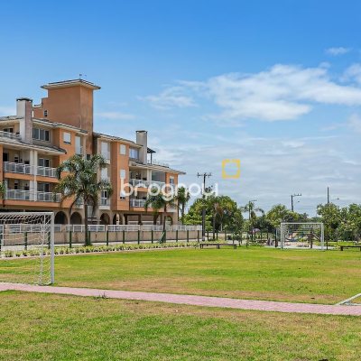 Apartamento com 89m², 2 quartos (sendo 1 suíte), 2 garagens, no bairro São João do Rio Vermelho em Florianópolis