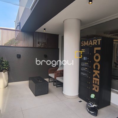 Apartamento com 64m², 2 quartos (sendo 1 suíte), 1 garagem, no bairro Coqueiros em Florianópolis