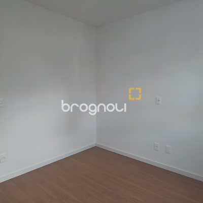 Apartamento com 64m², 2 quartos (sendo 1 suíte), 1 garagem, no bairro Coqueiros em Florianópolis