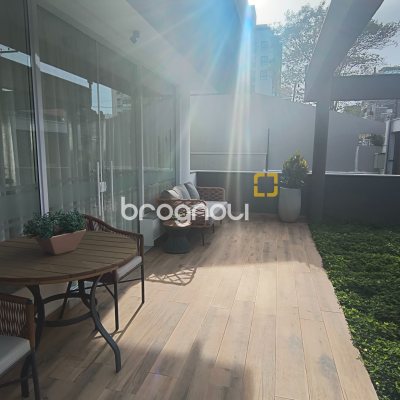 Apartamento com 64m², 2 quartos (sendo 1 suíte), 1 garagem, no bairro Coqueiros em Florianópolis