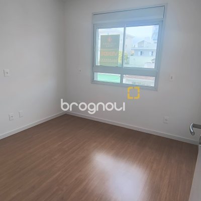 Apartamento com 64m², 2 quartos (sendo 1 suíte), 1 garagem, no bairro Coqueiros em Florianópolis