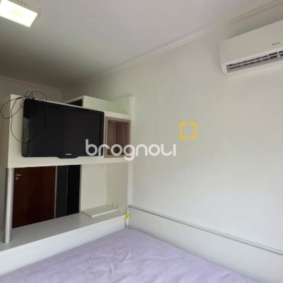Apartamento com 64m², 3 quartos (sendo 1 suíte), 1 garagem, no bairro Centro em Florianópolis