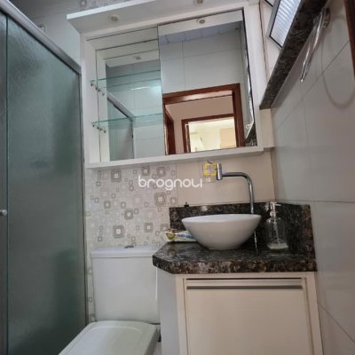 Apartamento com 64m², 3 quartos (sendo 1 suíte), 1 garagem, no bairro Centro em Florianópolis