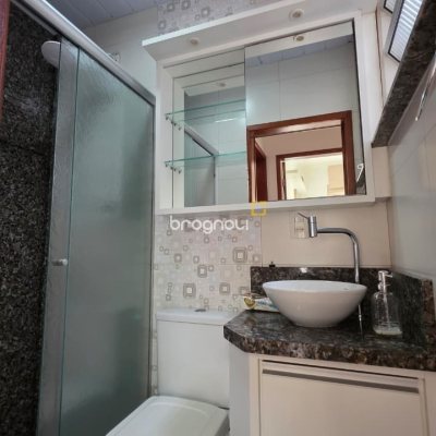 Apartamento com 64m², 3 quartos (sendo 1 suíte), 1 garagem, no bairro Centro em Florianópolis