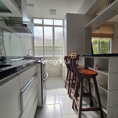 Apartamento com 64m², 3 quartos (sendo 1 suíte), 1 garagem, no bairro Centro em Florianópolis