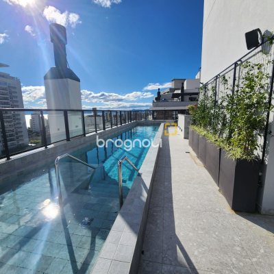 Studio com 31m², 1 quarto, 1 garagem, no bairro Centro em Florianópolis