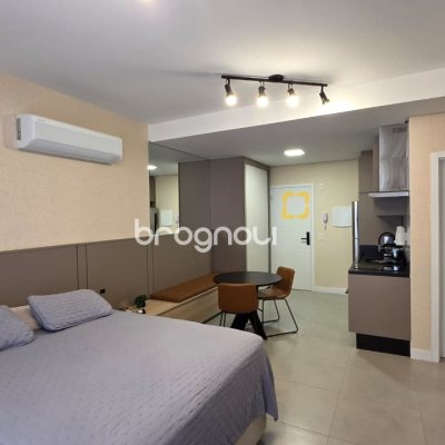 Studio com 31m², 1 quarto, 1 garagem, no bairro Centro em Florianópolis