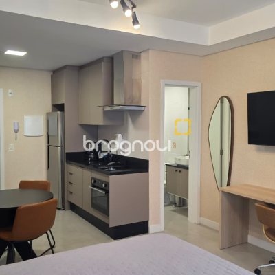 Studio com 31m², 1 quarto, 1 garagem, no bairro Centro em Florianópolis