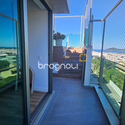 Cobertura com 166m², 3 quartos (sendo 1 suíte), 3 garagens, no bairro Campeche em Florianópolis