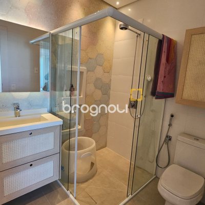 Cobertura com 166m², 3 quartos (sendo 1 suíte), 3 garagens, no bairro Campeche em Florianópolis