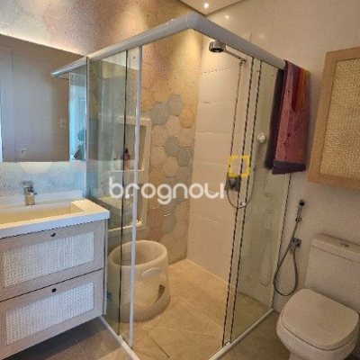 Cobertura com 166m², 3 quartos (sendo 1 suíte), 3 garagens, no bairro Campeche em Florianópolis