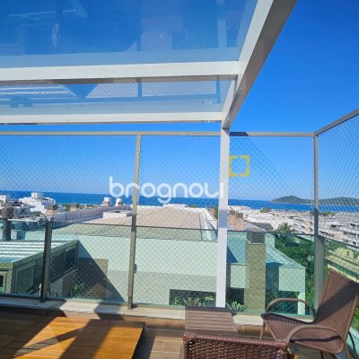 Cobertura com 166m², 3 quartos (sendo 1 suíte), 3 garagens, no bairro Campeche em Florianópolis