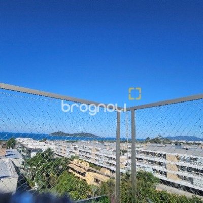 Cobertura com 166m², 3 quartos (sendo 1 suíte), 3 garagens, no bairro Campeche em Florianópolis