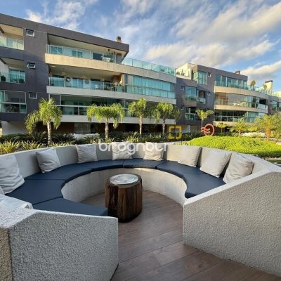 Cobertura com 166m², 3 quartos (sendo 1 suíte), 3 garagens, no bairro Campeche em Florianópolis