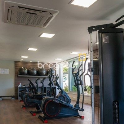 Cobertura com 166m², 3 quartos (sendo 1 suíte), 3 garagens, no bairro Campeche em Florianópolis