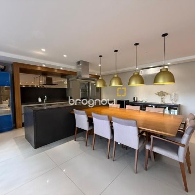 Cobertura com 166m², 3 quartos (sendo 1 suíte), 3 garagens, no bairro Campeche em Florianópolis