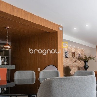Cobertura com 166m², 3 quartos (sendo 1 suíte), 3 garagens, no bairro Campeche em Florianópolis