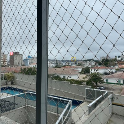Apartamento com 66m², 2 quartos (sendo 1 suíte), 2 garagens, no bairro Estreito em Florianópolis