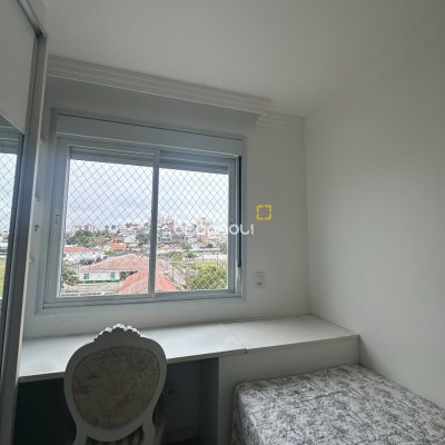 Apartamento com 66m², 2 quartos (sendo 1 suíte), 2 garagens, no bairro Estreito em Florianópolis