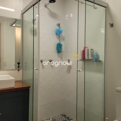 Apartamento com 315m², 3 quartos (sendo 1 suíte), 2 garagens, no bairro Centro em Florianópolis