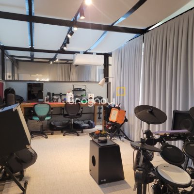 Apartamento com 315m², 3 quartos (sendo 1 suíte), 2 garagens, no bairro Centro em Florianópolis