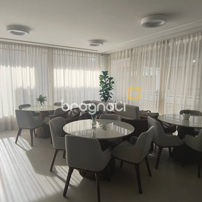 Apartamento com 79m², 2 quartos (sendo 1 suíte), 1 garagem, no bairro Coqueiros em Florianópolis