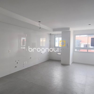 Apartamento com 79m², 2 quartos (sendo 1 suíte), 1 garagem, no bairro Coqueiros em Florianópolis