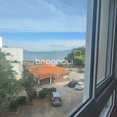Apartamento com 79m², 2 quartos (sendo 1 suíte), 1 garagem, no bairro Coqueiros em Florianópolis