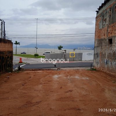 Terreno com 190m², no bairro Estreito em Florianópolis