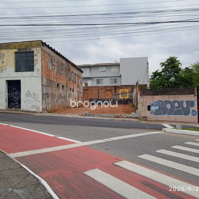 Terreno com 190m², no bairro Estreito em Florianópolis