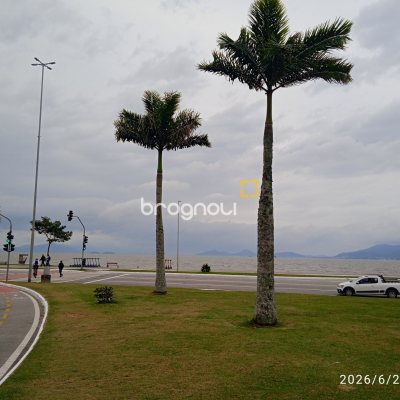 Terreno com 190m², no bairro Estreito em Florianópolis