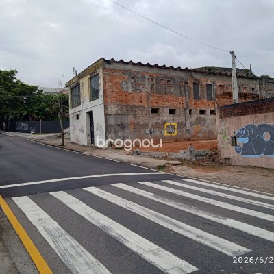 Terreno com 190m², no bairro Estreito em Florianópolis