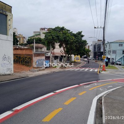 Terreno com 190m², no bairro Estreito em Florianópolis