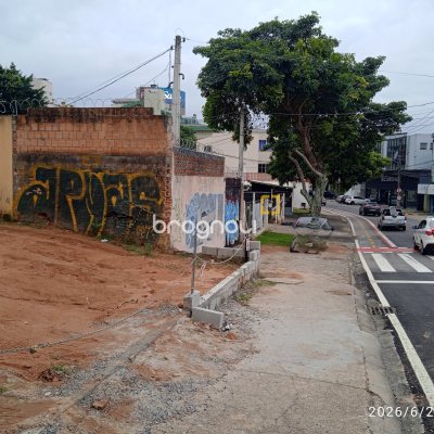 Terreno com 190m², no bairro Estreito em Florianópolis