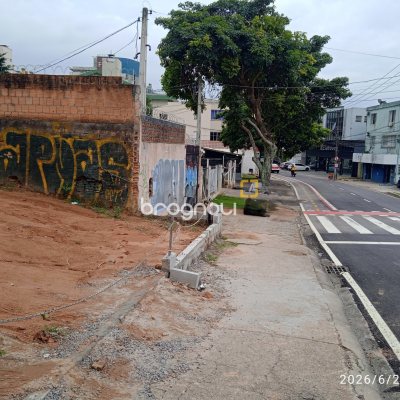 Terreno com 190m², no bairro Estreito em Florianópolis