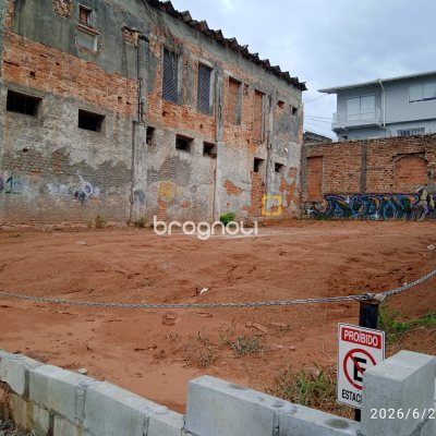 Terreno com 190m², no bairro Estreito em Florianópolis