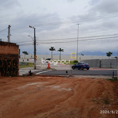 Terreno com 190m², no bairro Estreito em Florianópolis