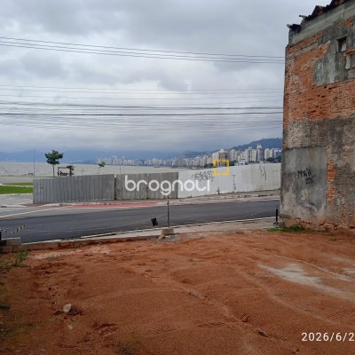 Terreno com 190m², no bairro Estreito em Florianópolis