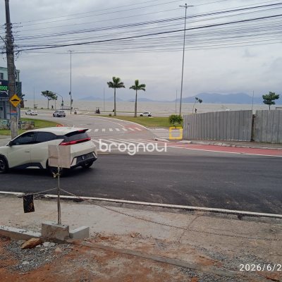 Terreno com 190m², no bairro Estreito em Florianópolis