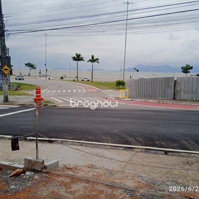 Terreno com 190m², no bairro Estreito em Florianópolis
