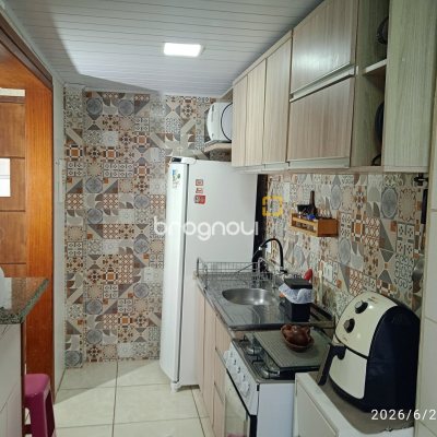 Apartamento com 44m², 2 quartos, 1 garagem, no bairro Coqueiros em Florianópolis