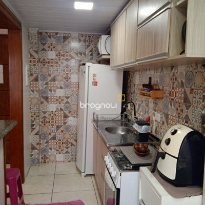 Apartamento com 44m², 2 quartos, 1 garagem, no bairro Coqueiros em Florianópolis