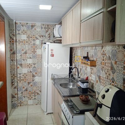 Apartamento com 44m², 2 quartos, 1 garagem, no bairro Coqueiros em Florianópolis
