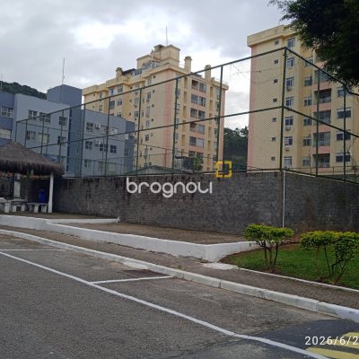 Apartamento com 44m², 2 quartos, 1 garagem, no bairro Coqueiros em Florianópolis